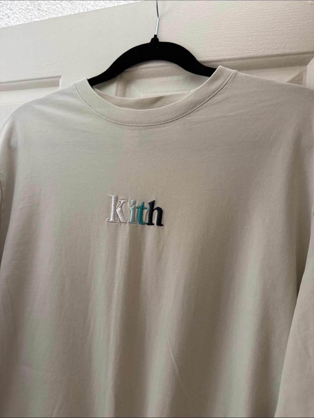 Kith Men’s Cream Crewneck Long Sleeve with Multicolor Embroidered Logo